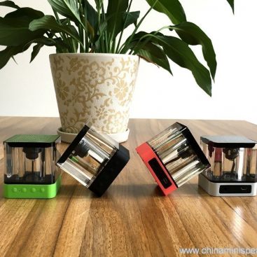 Kūkākūkā Bluetooth mini me ka Mālam 3