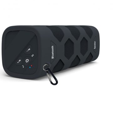 sports-waterproof-bluetooth-speaker-with-carabiner-06