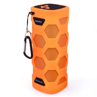 sports-waterproof-bluetooth-speaker-with-carabiner-15
