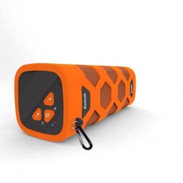 sports-waterproof-bluetooth-speaker-with-carabiner-16