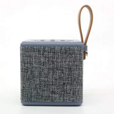 portable-5w-fabric-bluetooth-speaker-06
